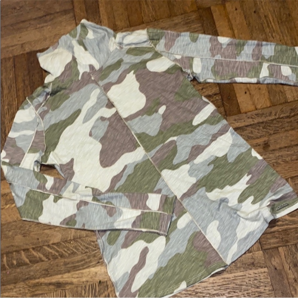 DKNY Turtleneck DKNY Camouflage Turtleneck DKNY Camo Turtleneck sample